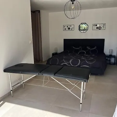 Location Saisonniere וילה Langlade